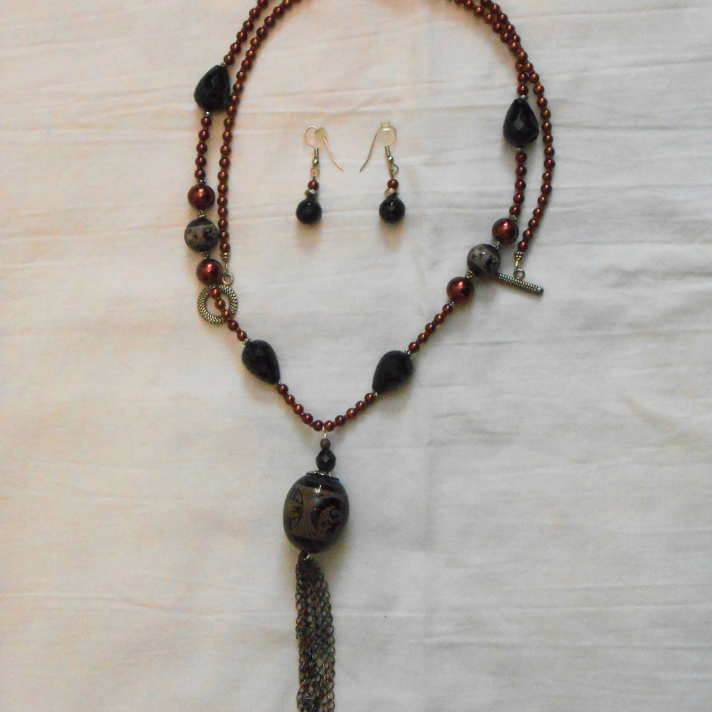 30" necklace and earring set